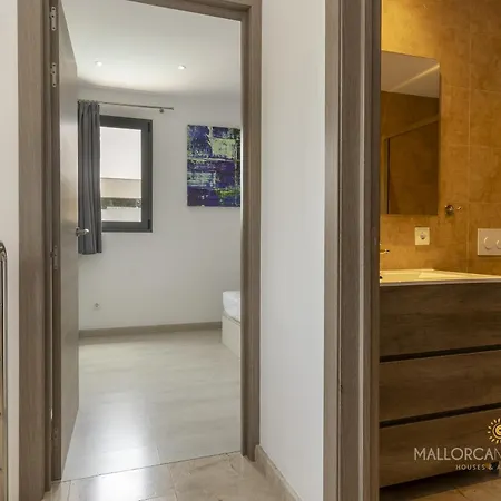 Iola Moderna Casa En 12 *